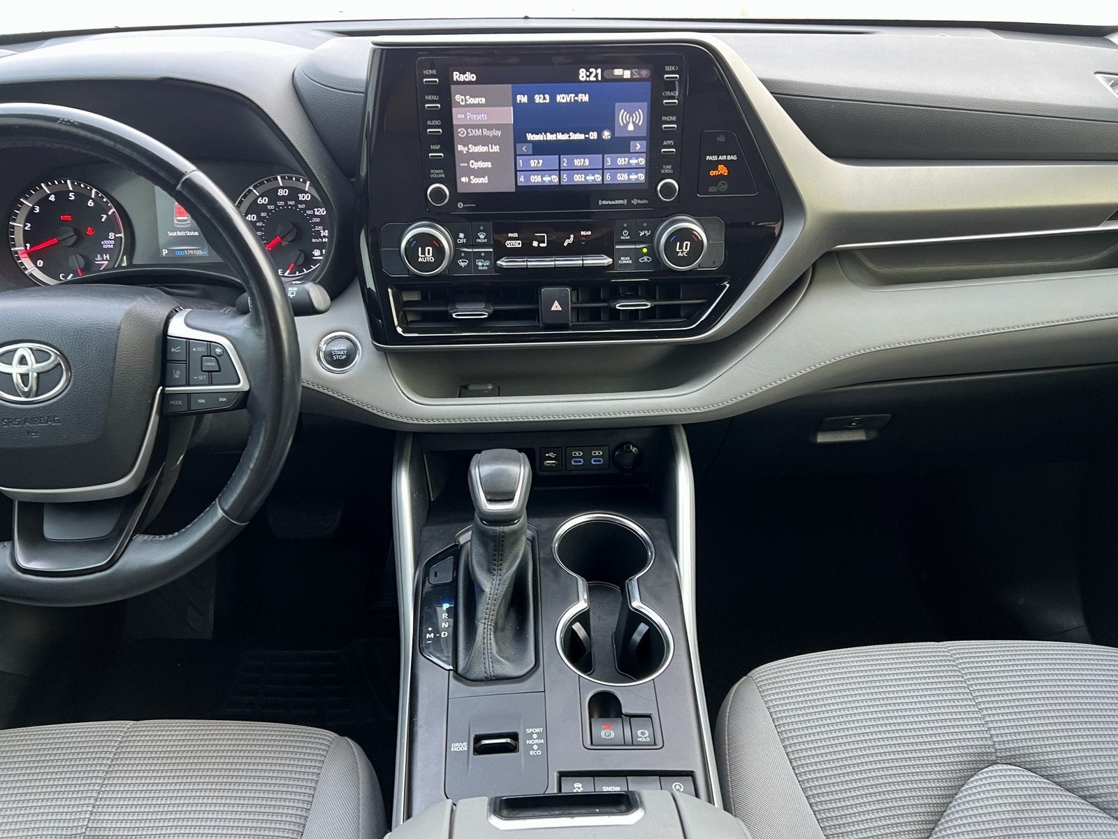 2022 Toyota Highlander LE