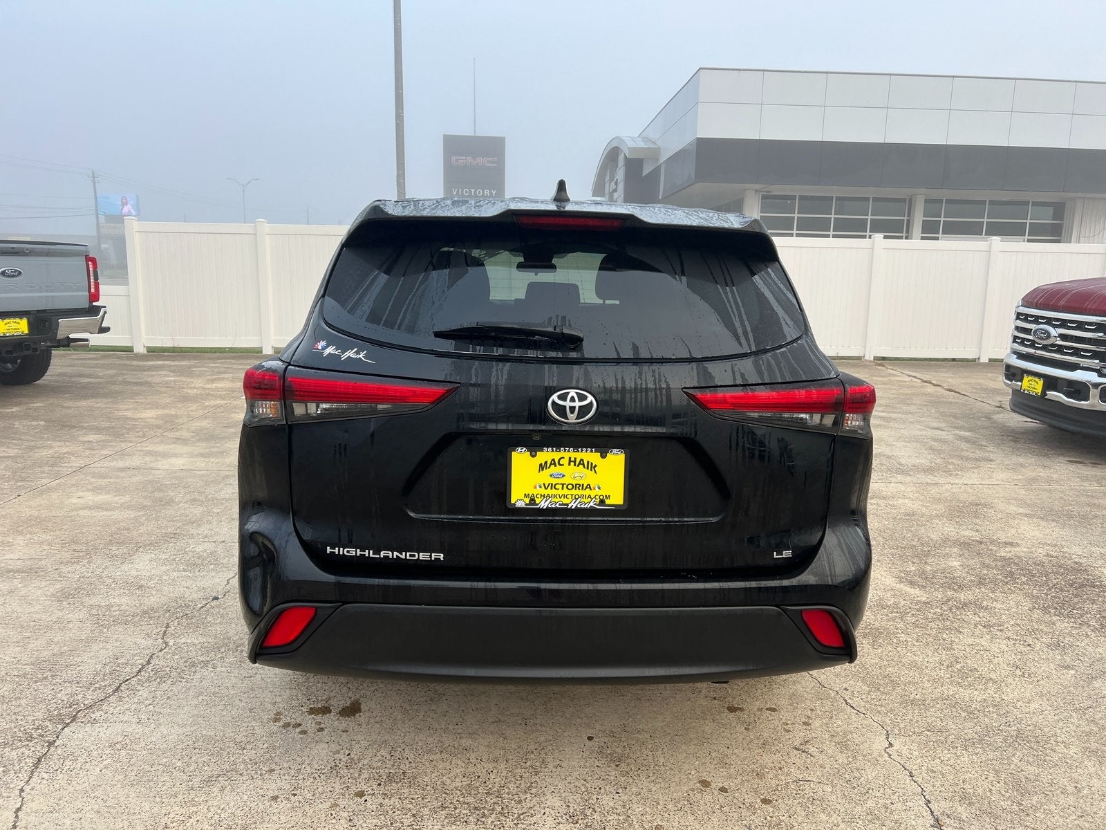 2022 Toyota Highlander LE