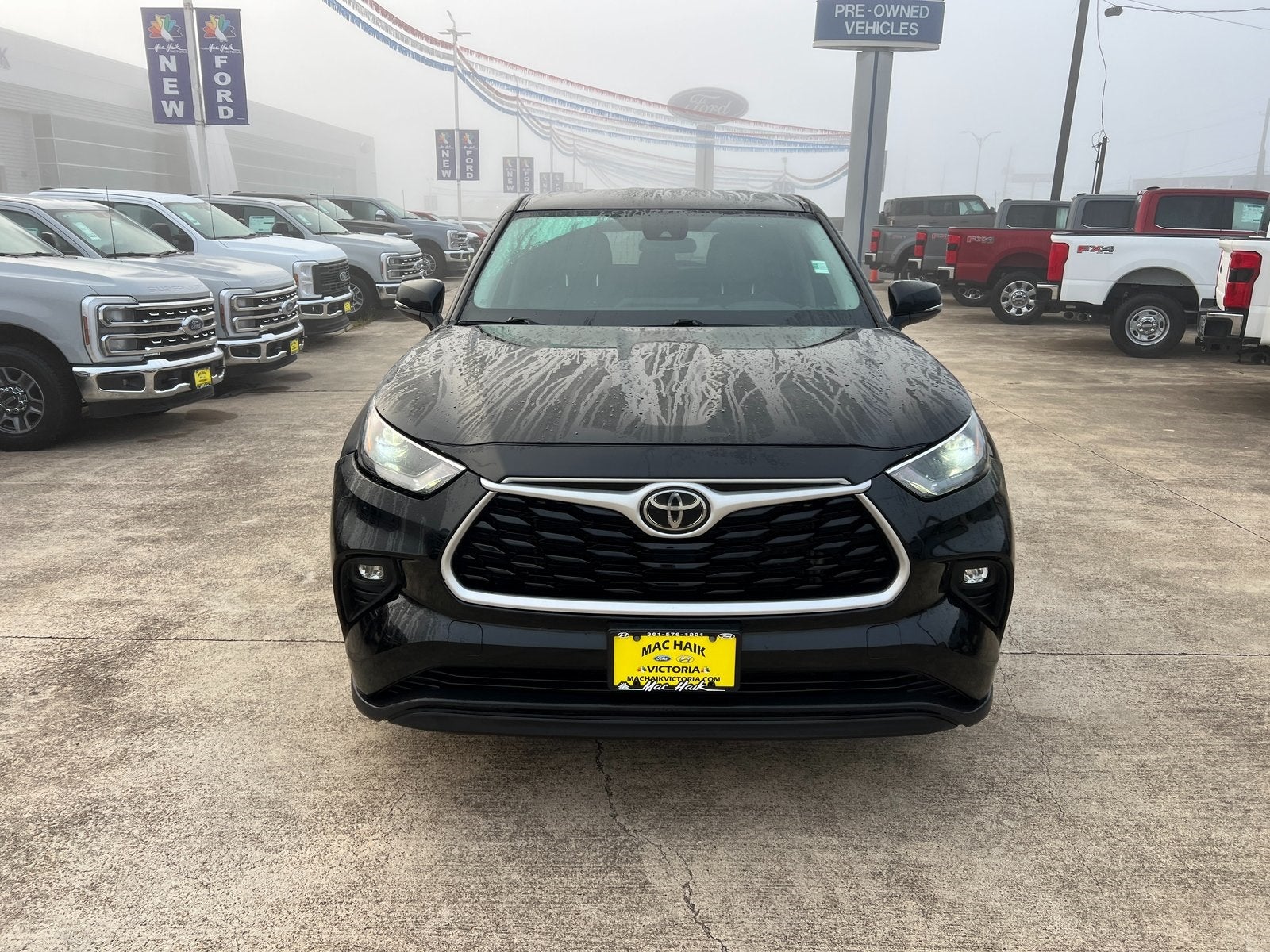 2022 Toyota Highlander LE