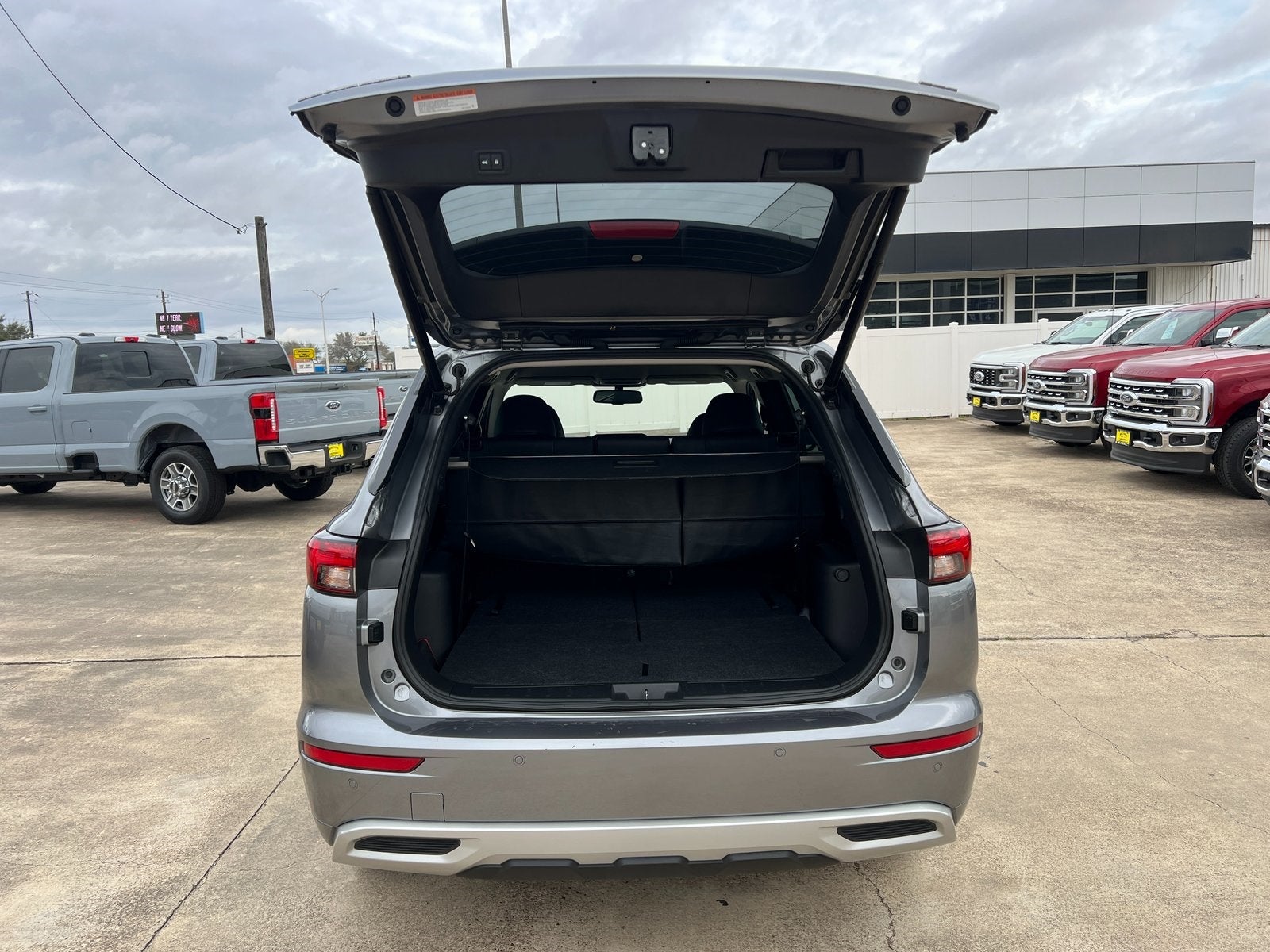 2023 Mitsubishi Outlander SEL