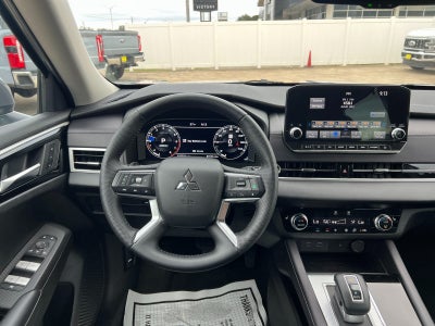 2023 Mitsubishi Outlander SEL