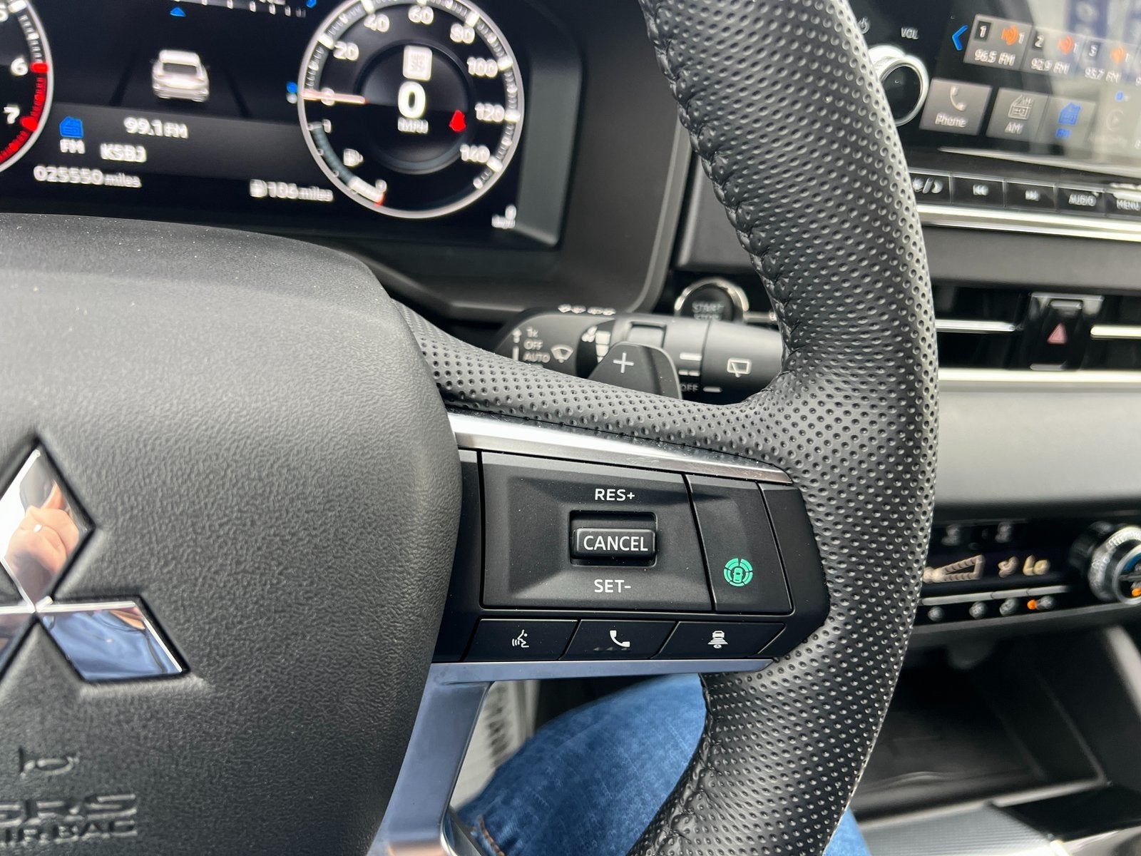 2023 Mitsubishi Outlander SEL