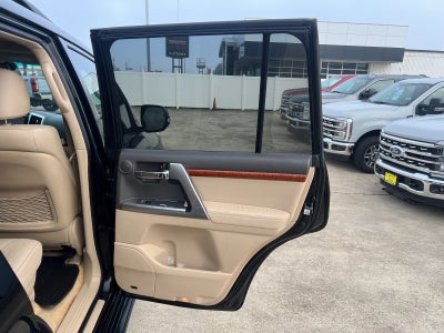 2014 Toyota Land Cruiser Base