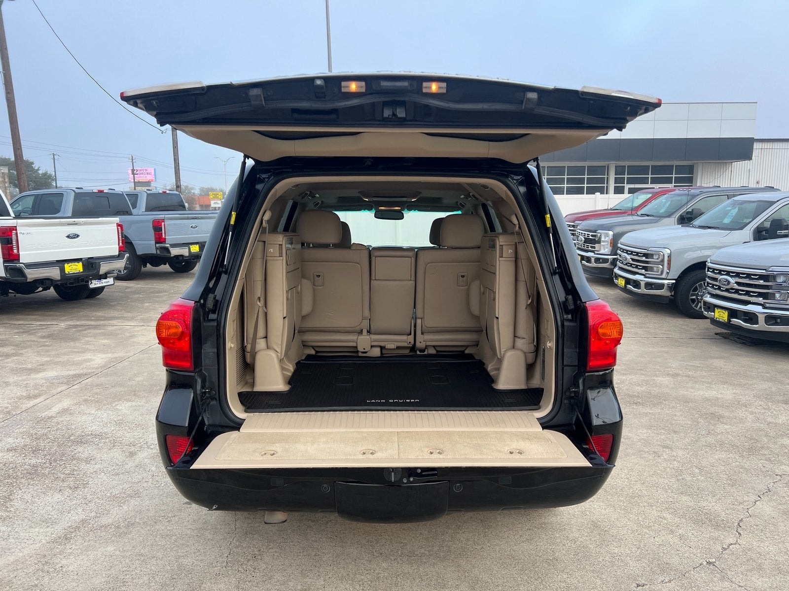 2014 Toyota Land Cruiser Base