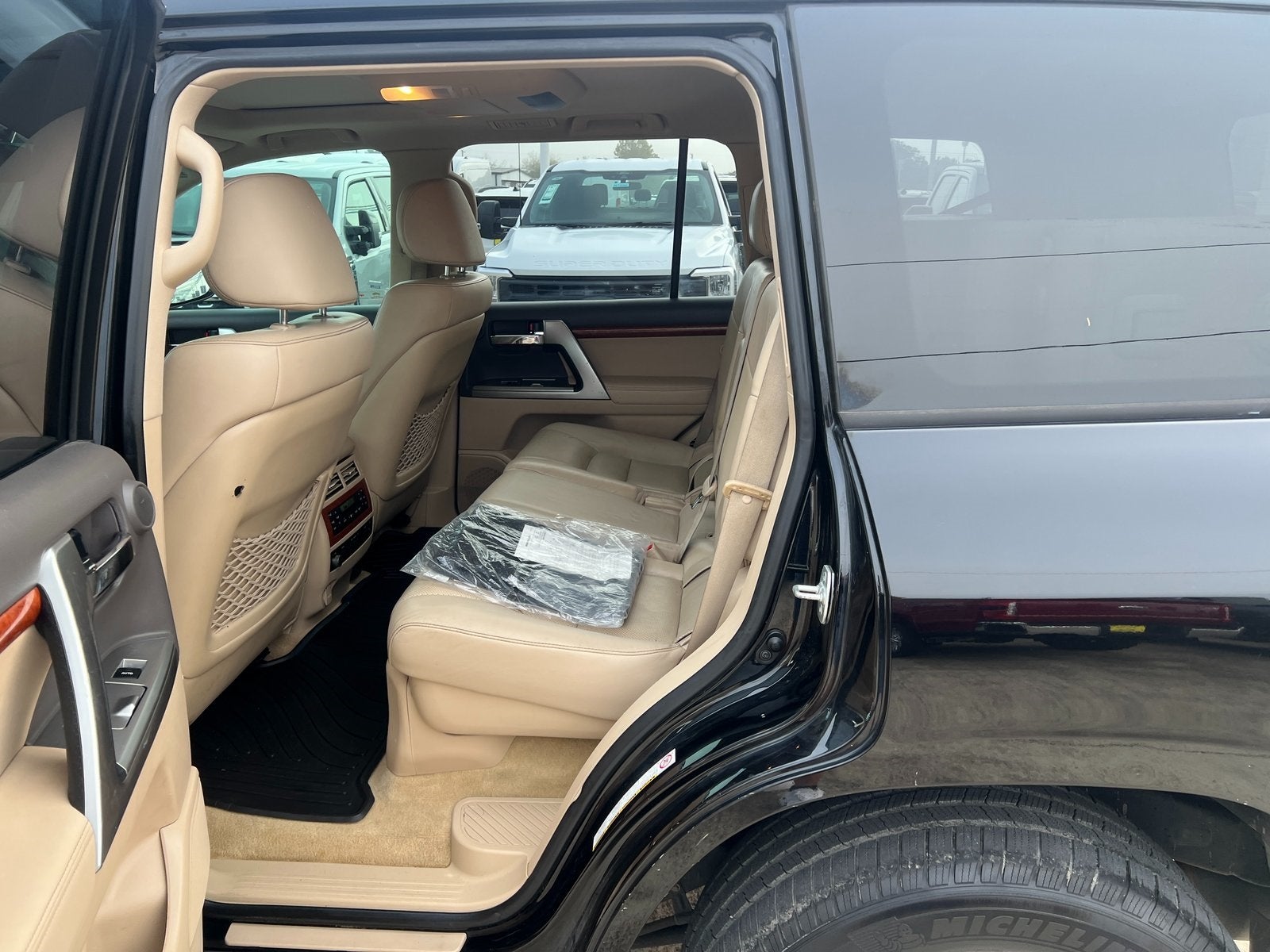 2014 Toyota Land Cruiser Base