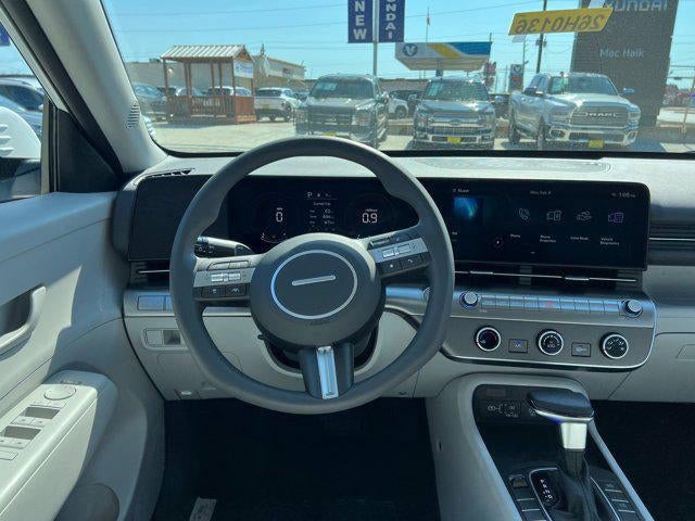 2026 Hyundai KONA SE FWD