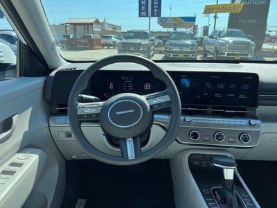 2026 Hyundai KONA SE FWD