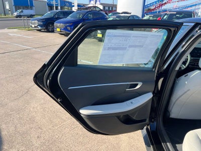 2025 Hyundai SONATA SE