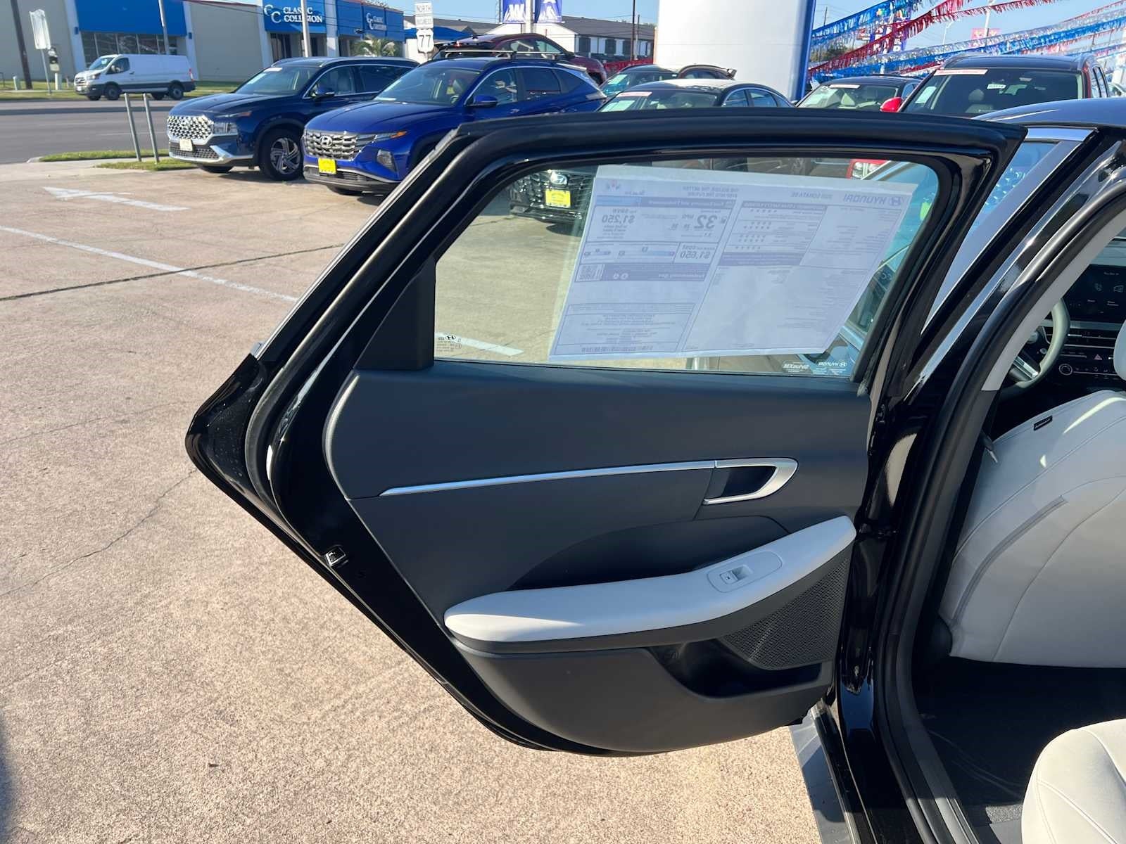 2025 Hyundai SONATA SE