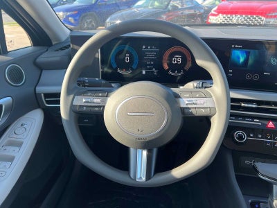 2025 Hyundai SONATA SE
