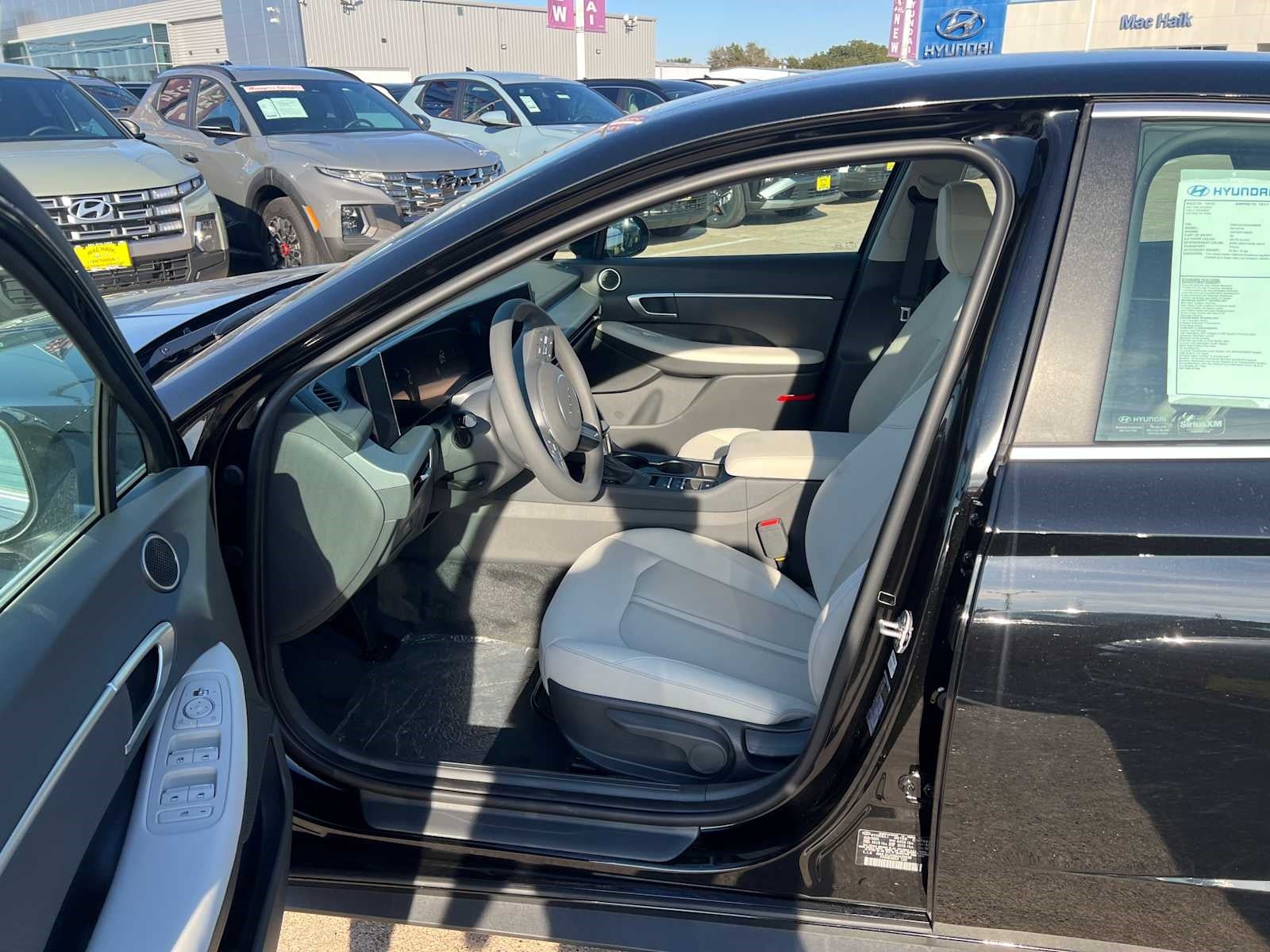 2025 Hyundai SONATA SE