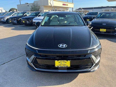 2025 Hyundai SONATA SE