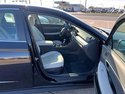 2025 Hyundai SONATA SE