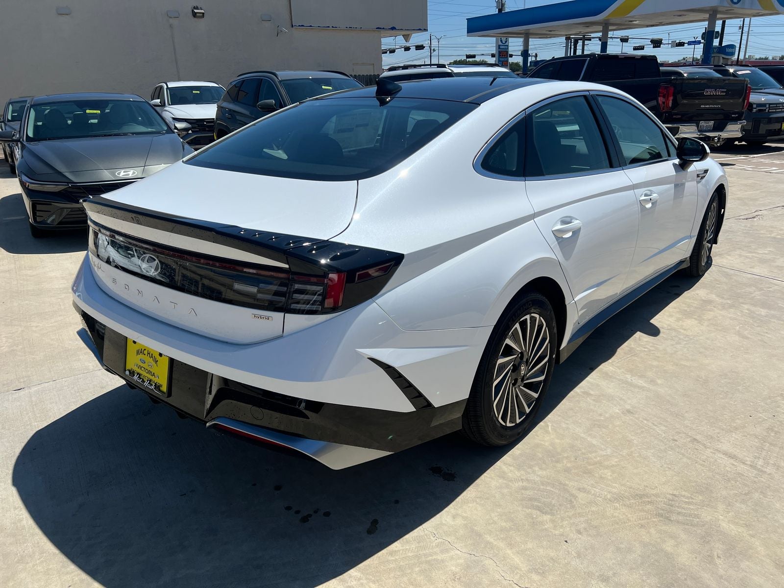 2026 Hyundai SONATA HYBRID SEL