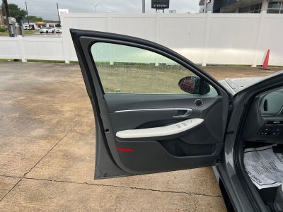 2022 Hyundai SONATA SEL