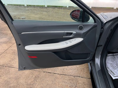 2022 Hyundai SONATA SEL