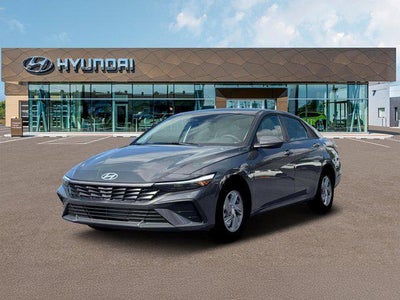 2026 Hyundai ELANTRA SE