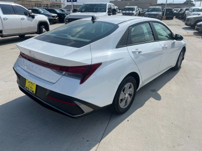 2026 Hyundai ELANTRA SE