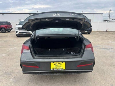 2025 Hyundai ELANTRA SEL Sport