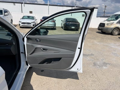 2025 Hyundai ELANTRA SEL Sport