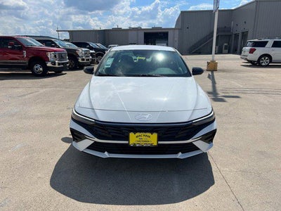 2025 Hyundai ELANTRA SEL Sport