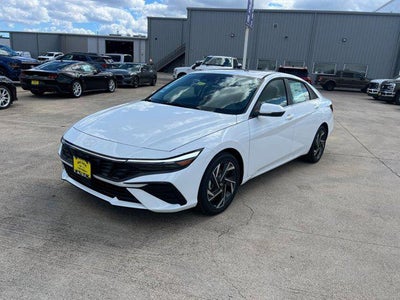 2025 Hyundai ELANTRA Limited
