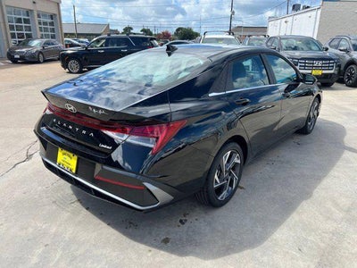 2026 Hyundai ELANTRA Limited