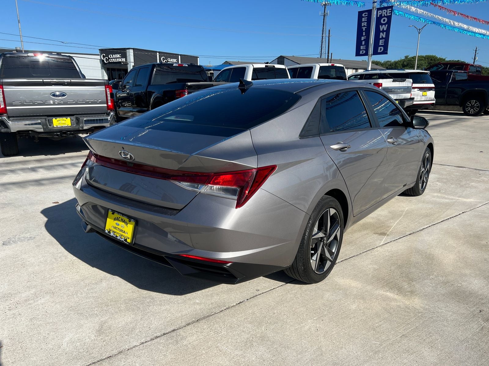 2023 Hyundai ELANTRA SEL