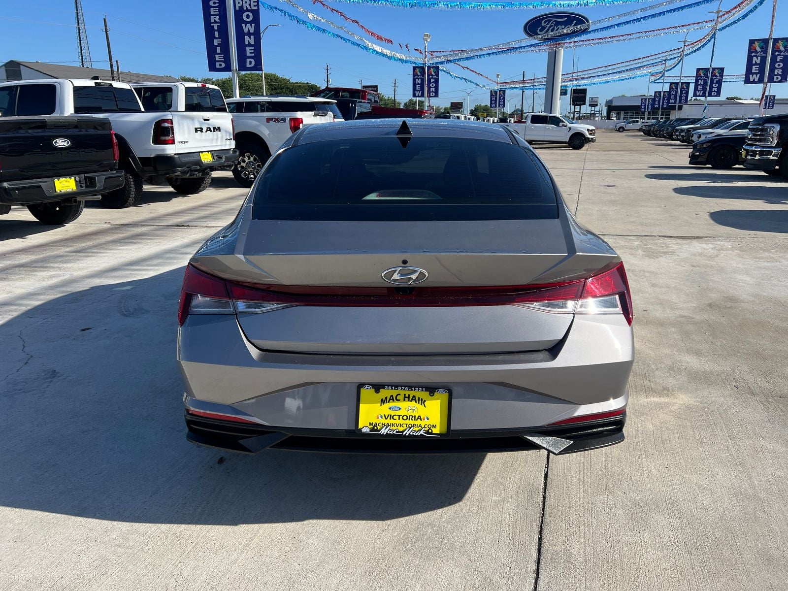2023 Hyundai ELANTRA SEL