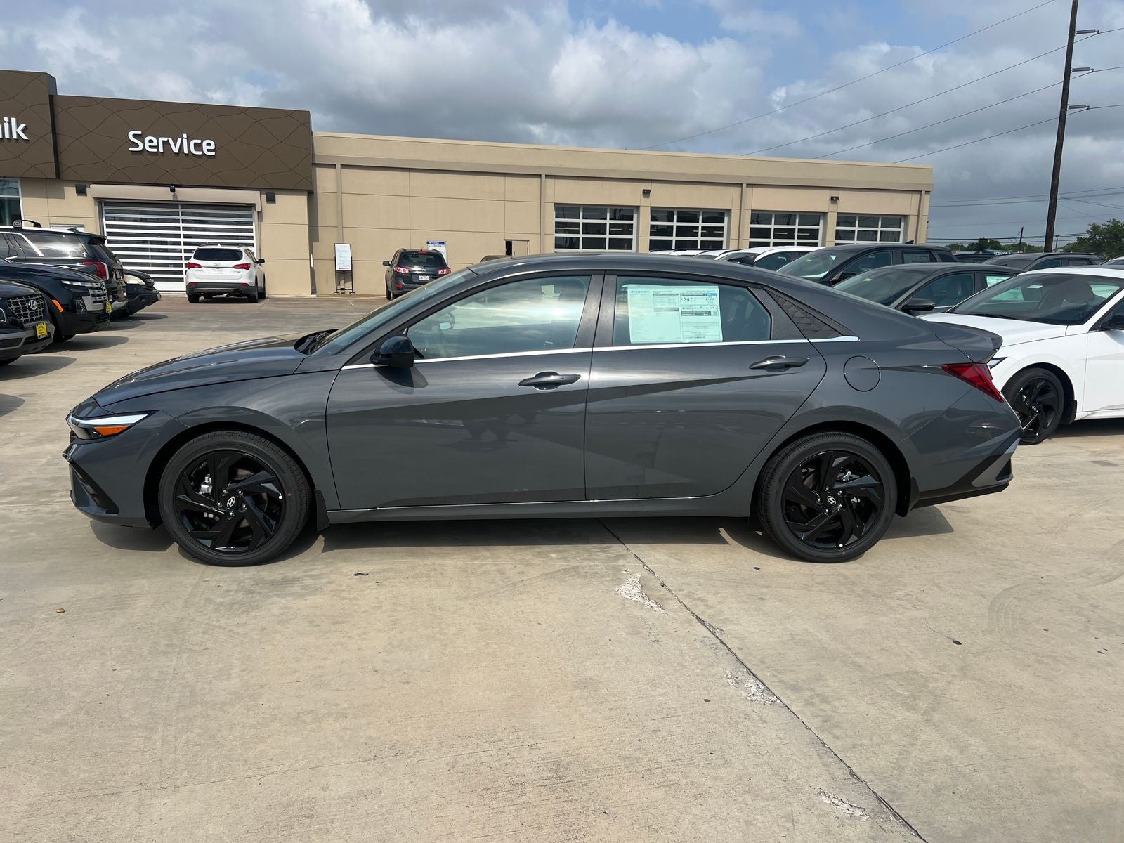 2026 Hyundai ELANTRA SEL Sport Premium