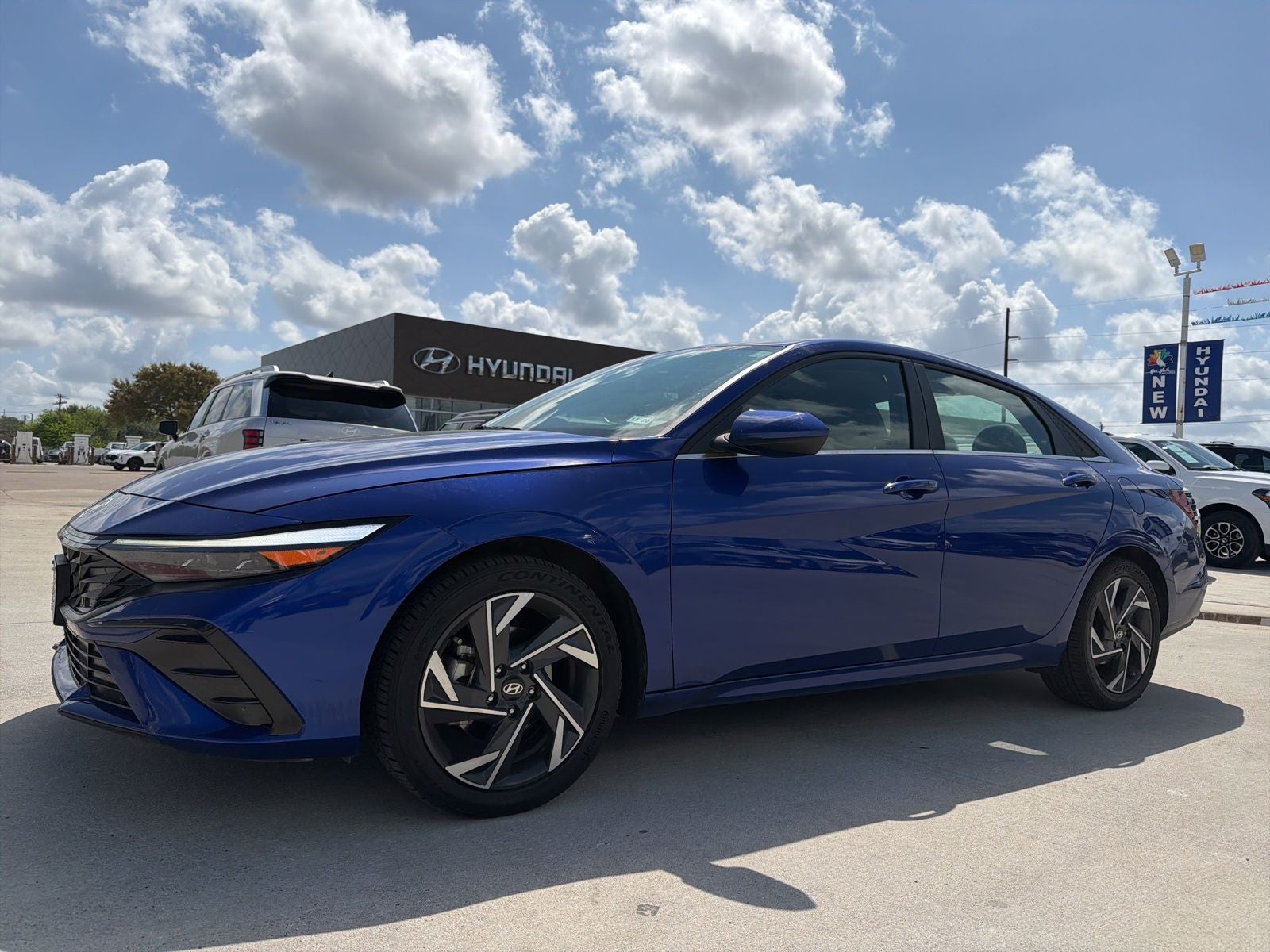 2024 Hyundai ELANTRA SEL