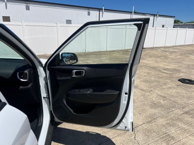 2026 Hyundai VENUE SE