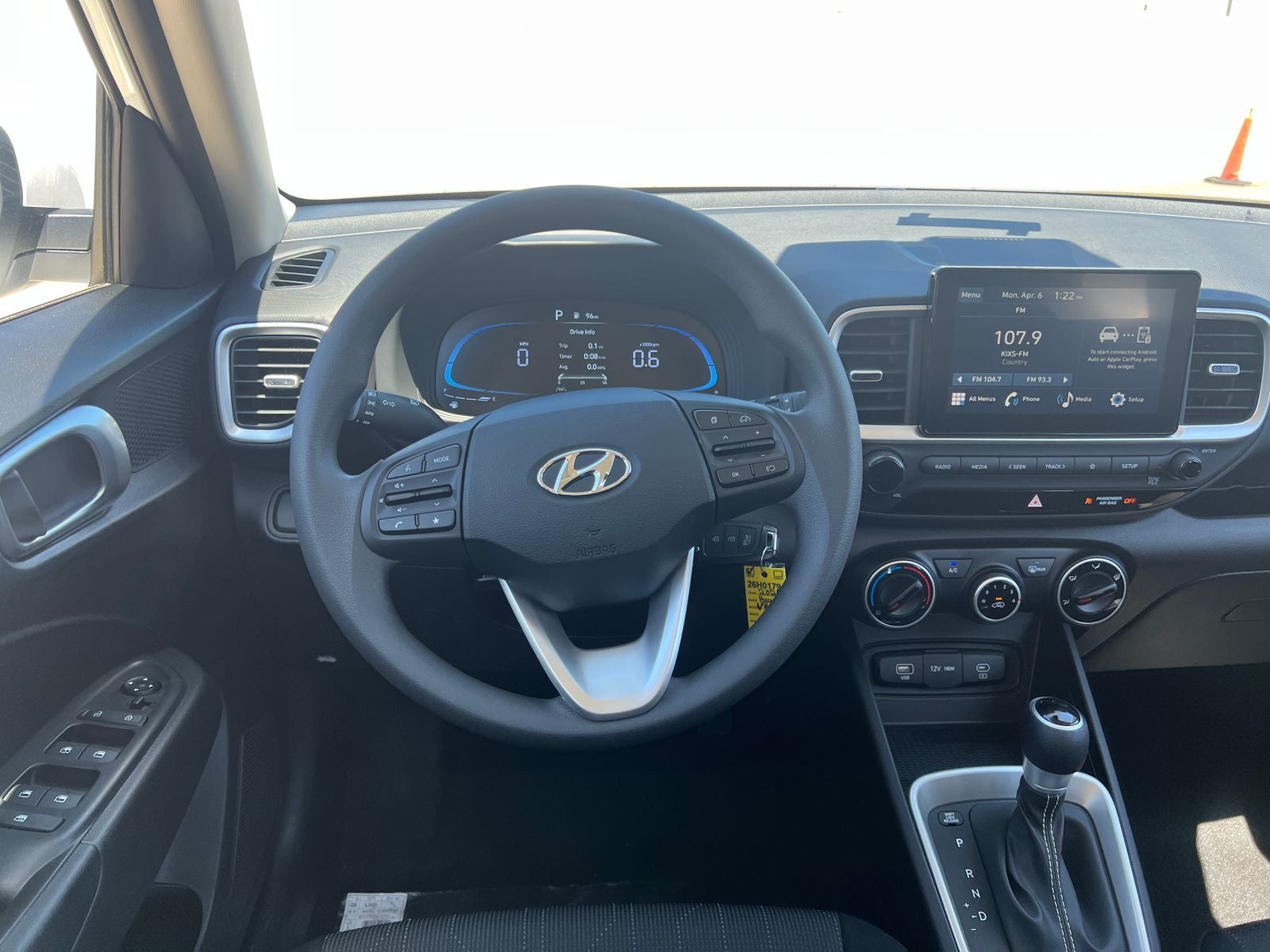 2026 Hyundai VENUE SE