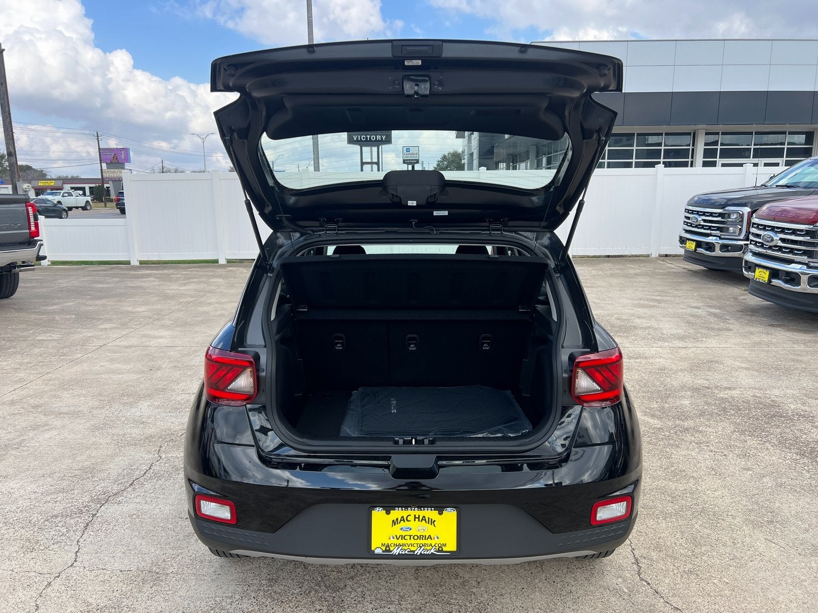 2026 Hyundai VENUE SE