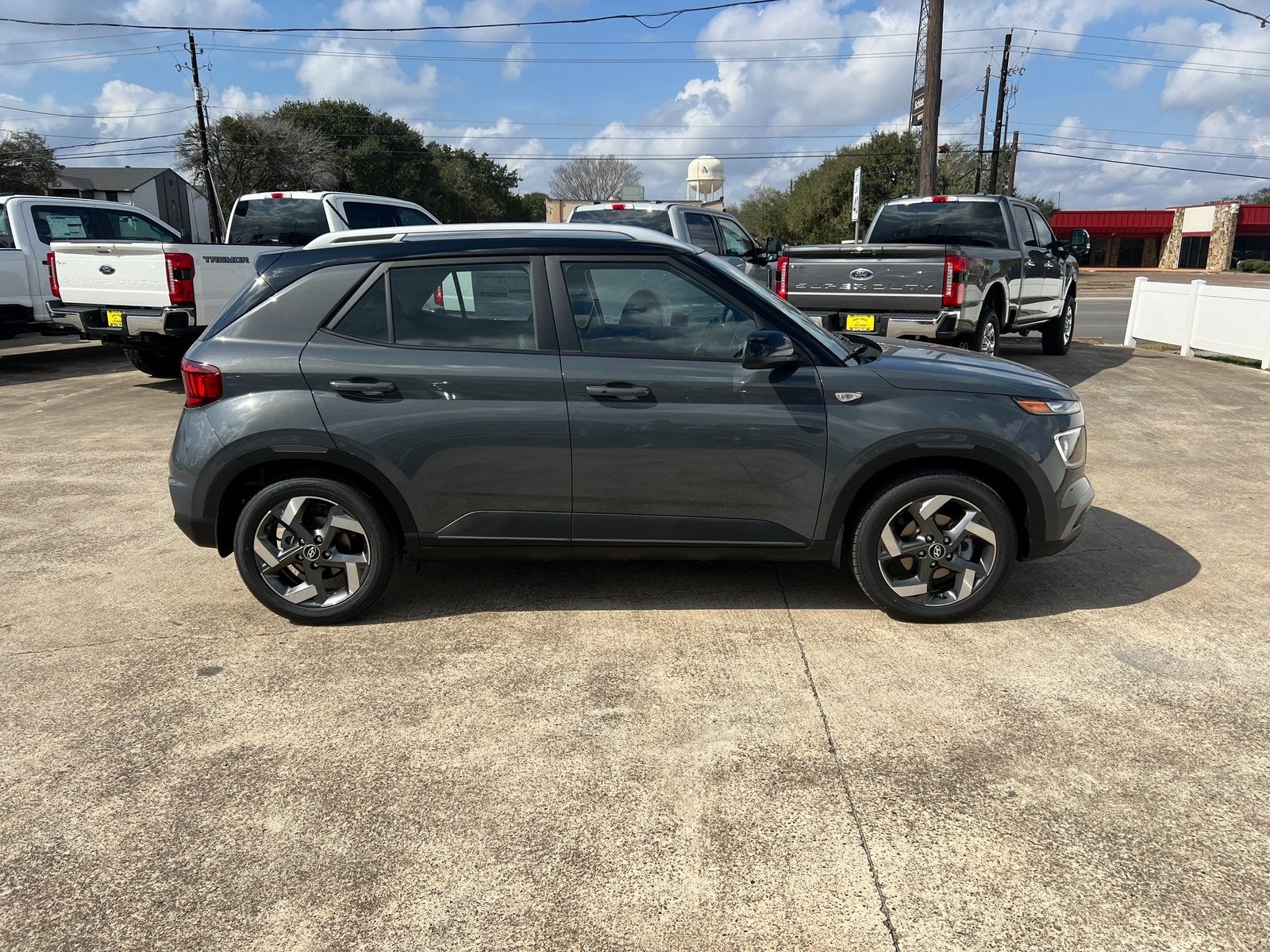 2026 Hyundai VENUE SEL W/Two-Tone Roof