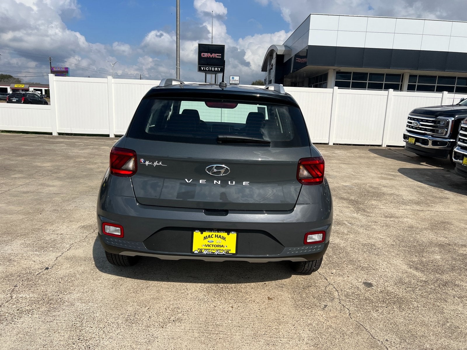 2026 Hyundai VENUE SEL W/Two-Tone Roof