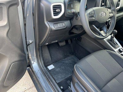 2026 Hyundai VENUE SEL W/Two-Tone Roof