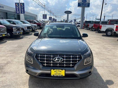 2026 Hyundai VENUE SEL W/Two-Tone Roof