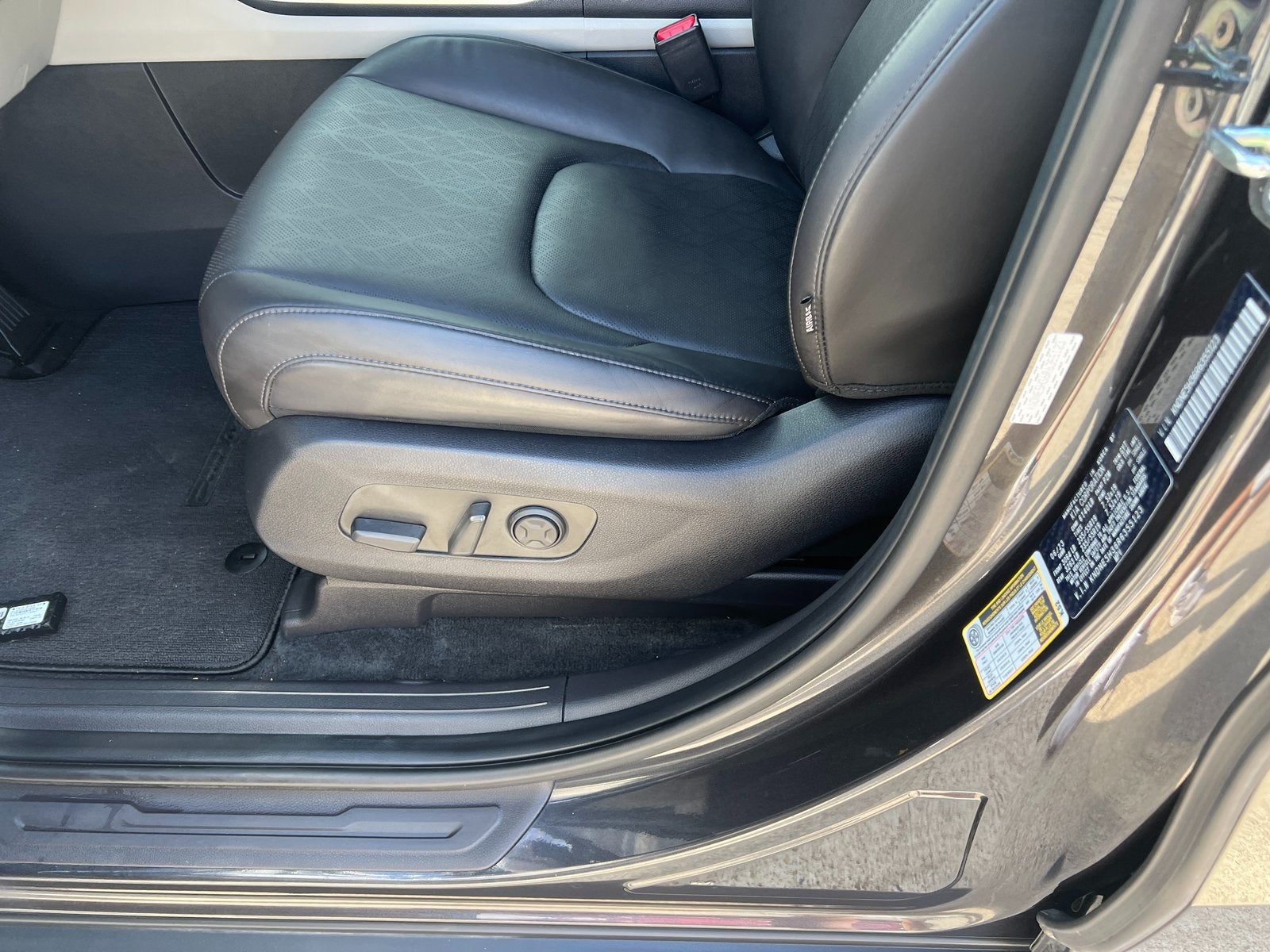 2024 Kia Carnival SX