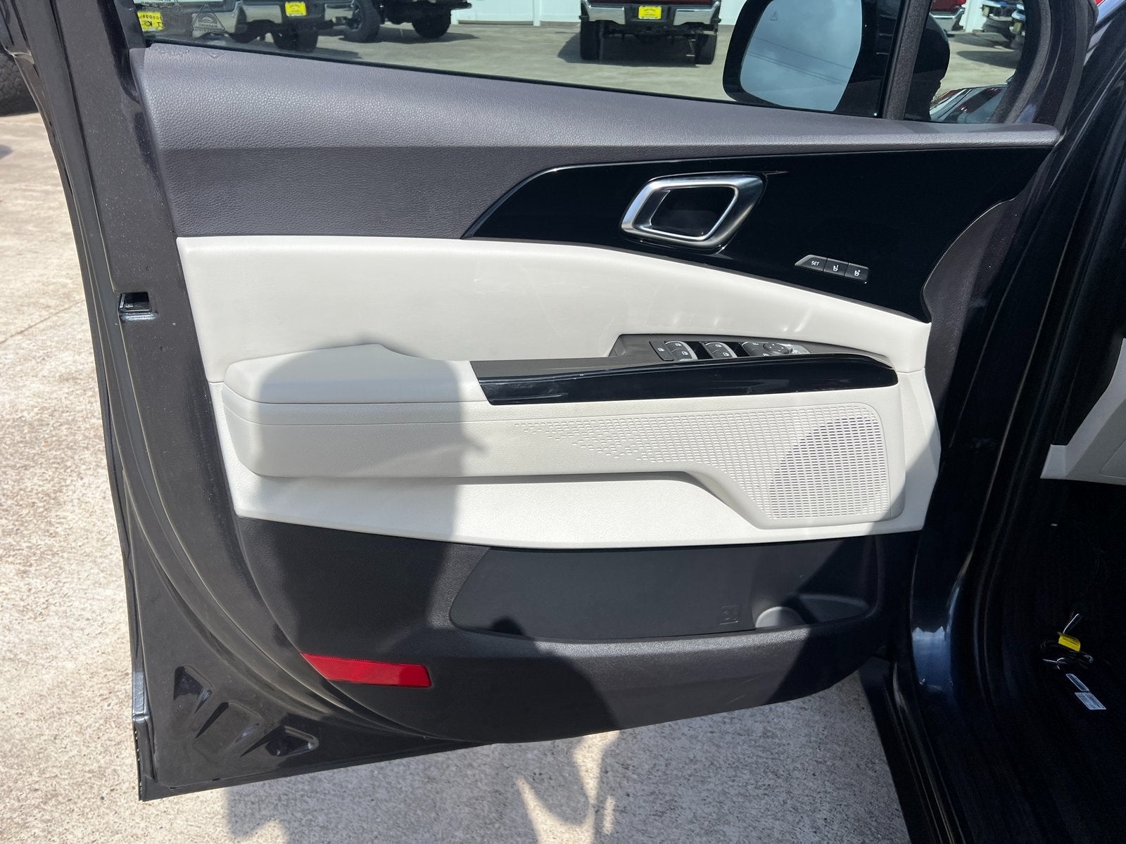 2024 Kia Carnival SX