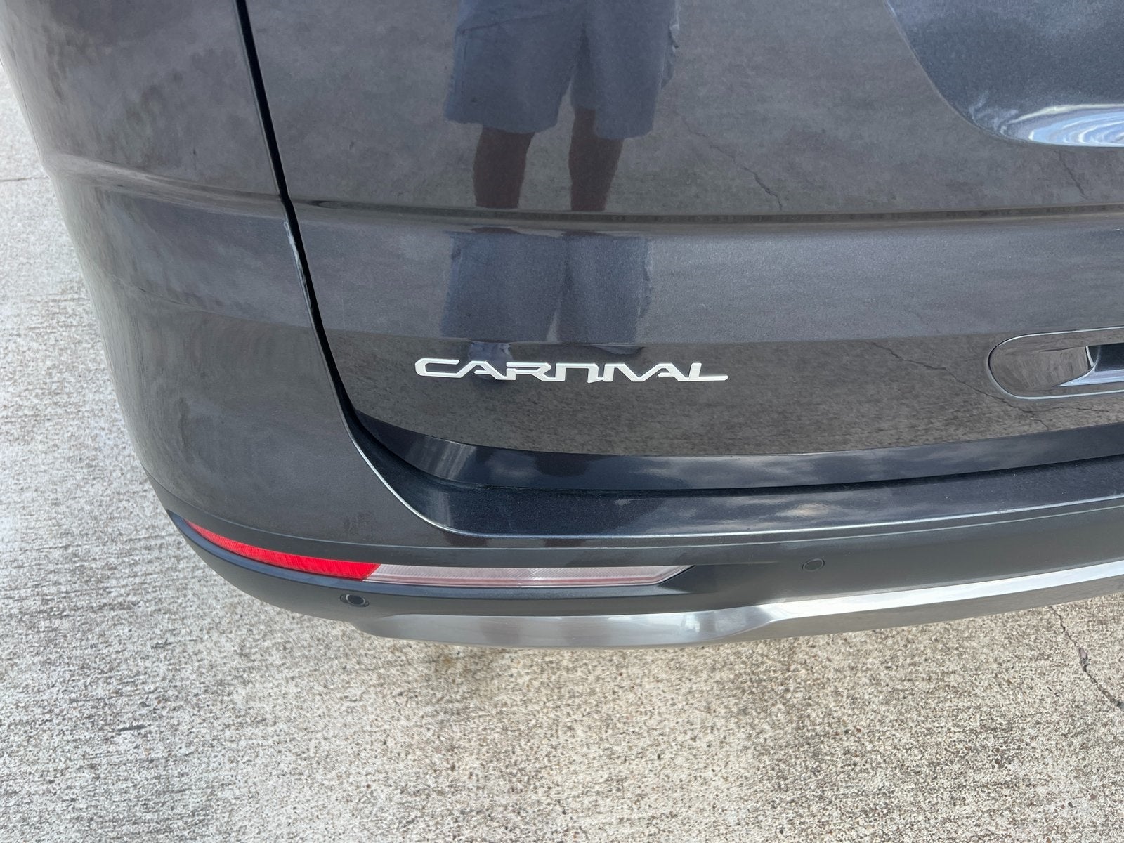 2024 Kia Carnival SX