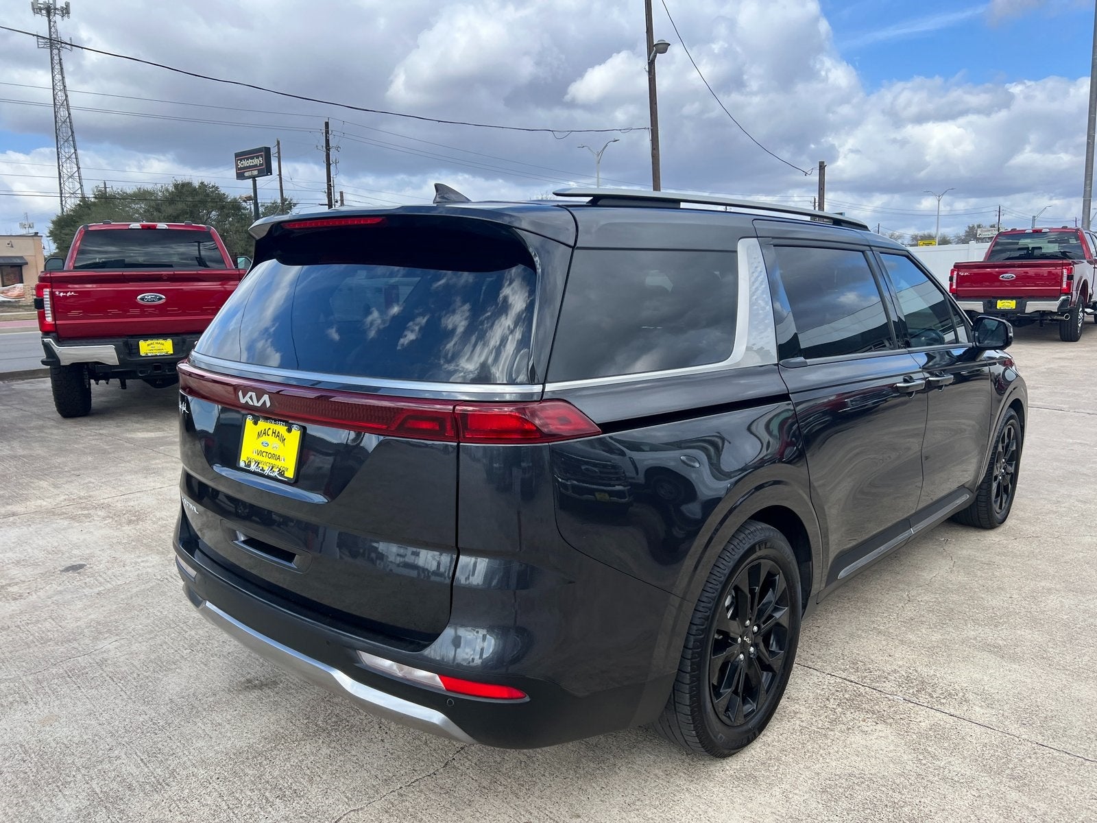 2024 Kia Carnival SX